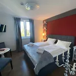Hotel Der Tanzhase 3*